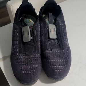 Nike VAPORMAX Black and Purple Knit Sneakers